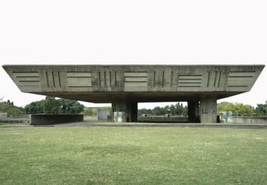 Panteón Subterráneo (Underground pantheon), La Chacarita Cemetery