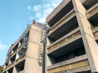 “Wohnanlage Höfter” (Residential Building)