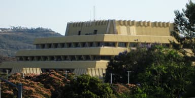 Chet Holifield Federal Building