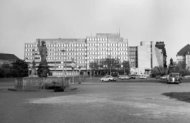 Volkspolizei Kreisamt, Extension Building