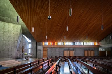 Catholic Mary, Queen of Peace Church