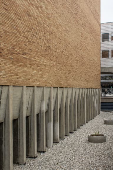 Hochvolthaus, Technical University