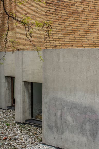 Hochvolthaus, Technical University