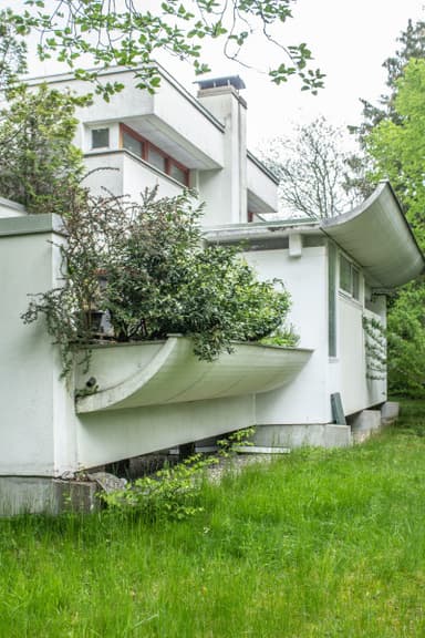 Terrace House Settlement