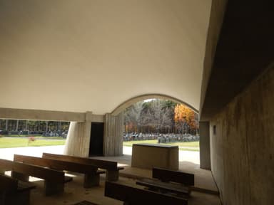 Évêques-de-Trois-Rivières Mausoleum