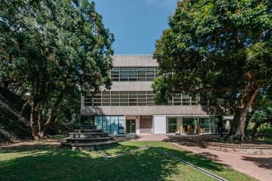 Elisabeth Luce Moore Library