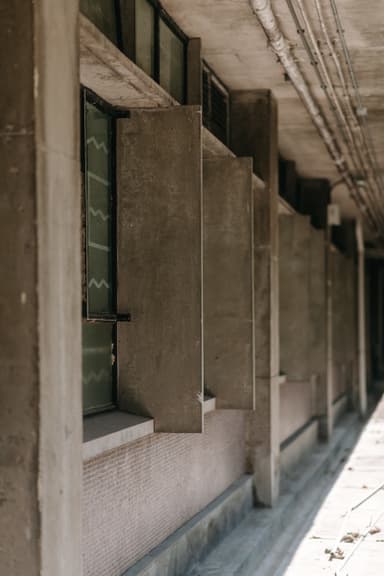 Elisabeth Luce Moore Library