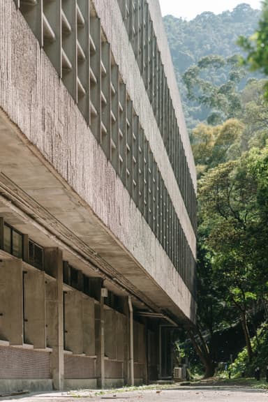 Elisabeth Luce Moore Library