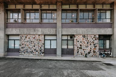 Elisabeth Luce Moore Library