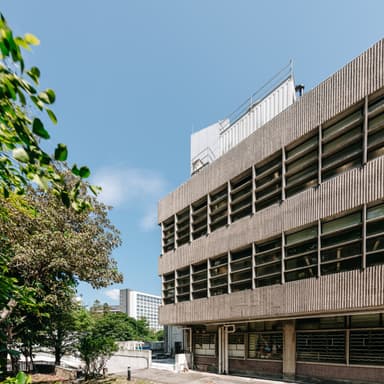 Elisabeth Luce Moore Library