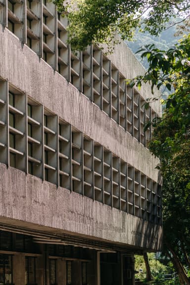 Elisabeth Luce Moore Library