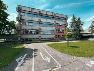 Primary and Secondary School (Grund- und Mittelschule Legau)
